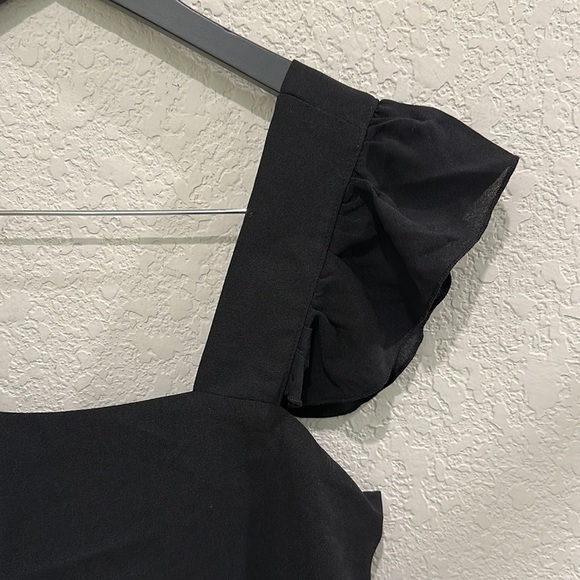 Sleeveless black dress in size M - Picture 3 of 10